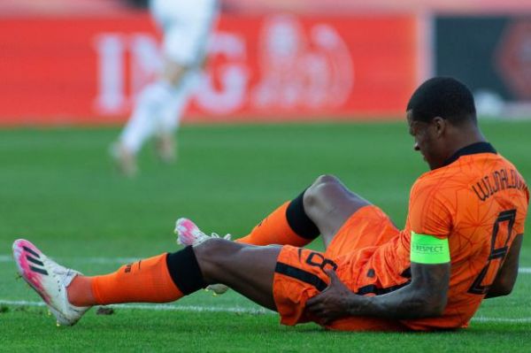  بارسلونا در مسیر ناکامی در جذب دو بازیکن هلندی