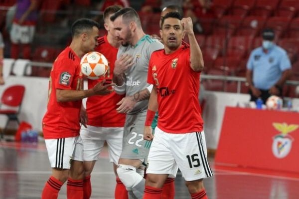 طیبی به داد تیم فوتسال بنفیکا رسید فینال دیوانهکننده پرتغال