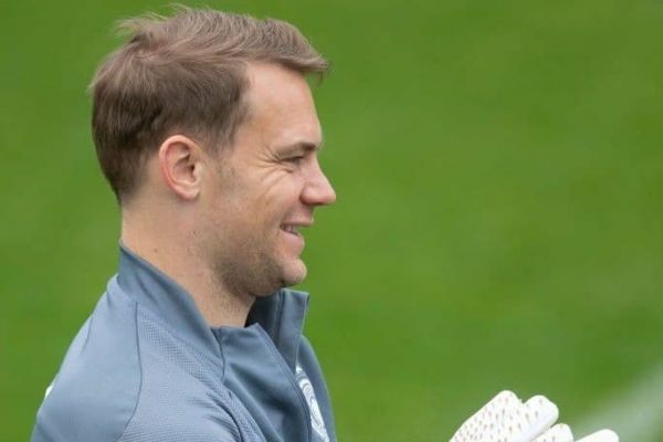 رکورد تاریخی نویر که بابت آن مدال افتخار دریافت میکند