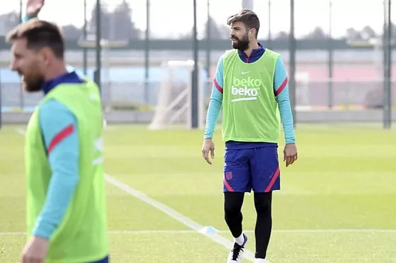 پیکه امیدوارم ارلینگ هالند به بارسلونا بپیوندد