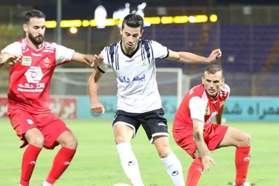  حسینی  لیگ امسال بیش از حد ما را اذیت کرد  با حمایت مسئولان انگیزه تیم بیشتر می‌شود