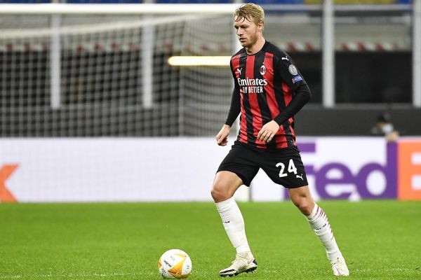  هواداران میلان  کیائر را کاپیتان کنید