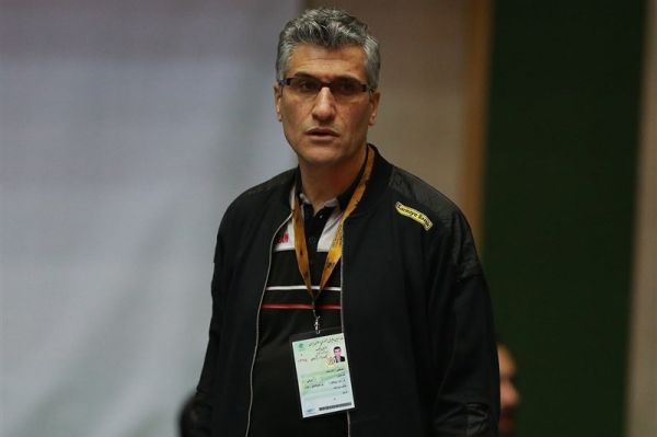 کارخانه باختن به تیم قعر جدولی، تیم ملی والیبال را زیر سؤال میبرد فرهاد قائمی دوباره دعوت شود