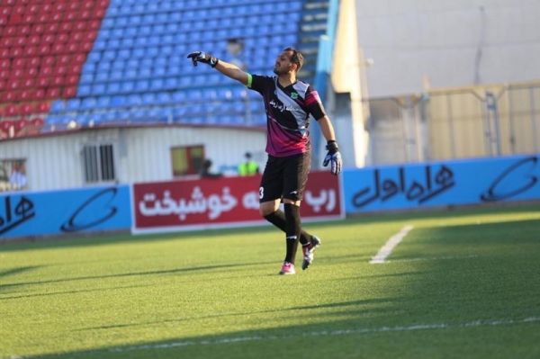  گروسیان  سرباز صنعت نفت هستم و دوست دارم سال‌ها در این تیم بمانم