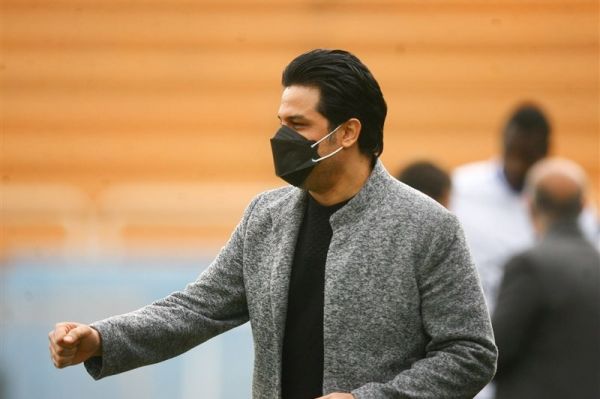 لطفی میتوانستیم مقابل فولاد پیروز میدان باشیم وقت تلف کردنها روند بازی را کُند کرد