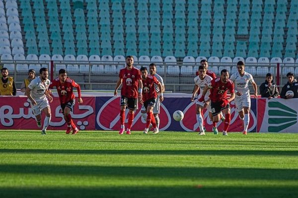 لیگ برتر فوتبال مصاف پدیده و تراکتور با ۲ انگیزه متفاوت