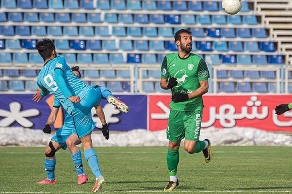 عابدینی نمیدانم منظور اکبرپور چه بوده است ماشینسازی از اول فصل مشکل داشت