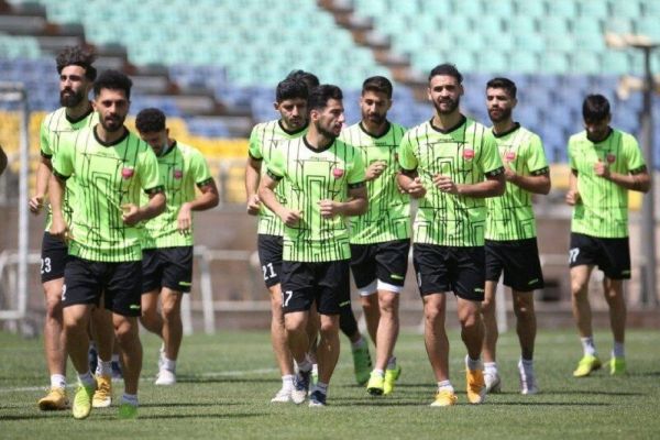  بررسی درخواست‌های نجومی برای تمدید قراردادها در هیات مدیره پرسپولیس