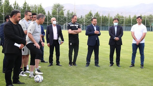  گزارش روز؛ فدراسیون فوتبال بابت صعود تیم ملی چقدر به کارمندان فدراسیون و همراهان تیم ملی پاداش داد