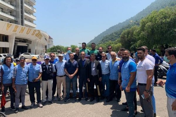 بیتوجهی آشکار به سلامت رکابزن المپیکی ایران دوچرخه سواران کرونا نمیگیرند + عکس