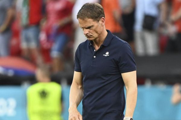 شمارش معکوس برای اخراج سرمربی تیم ملی هلند