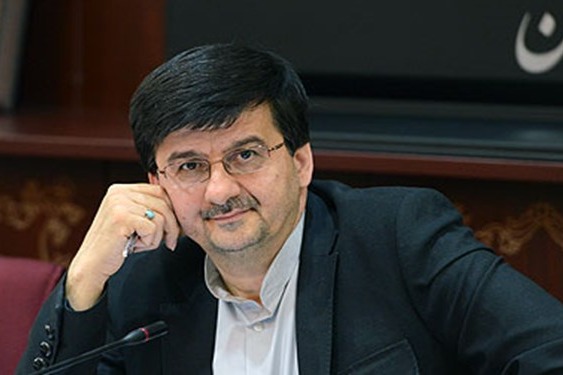  احمدی  سکوهای هواداری محل تصمیم برای ماندن یا رفتن مدیرعامل نیست  موضوع رسول‌پناه با مددی متفاوت است