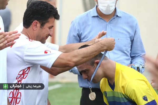 گزارش تصویری دیدار نمادین پیشکسوتان تیم ملی با تیم فرشتگان آسمانی سندروم دان