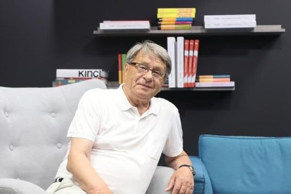 دو عکس خاص از سرمربی سابق تیم ملی ایران در تلویزیون کرواسی ایرانیها تا روز مرگ من صبر کنند