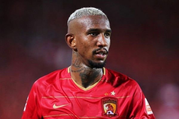 پاسخ هافبک جدید حریف تراکتور به منتقدان تالیسکا النصر را برای پول انتخاب نکردم