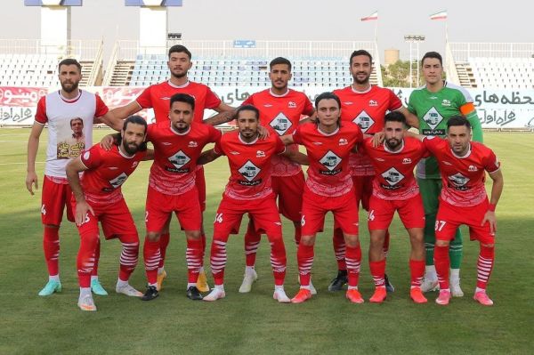  تراکتور شهر بی دفاع برابر استقلال