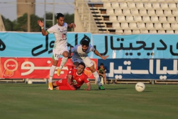  روایت عجیب هافبک ذوب‌آهن از اقدام کادر فنی تراکتور برای اتلاف وقت