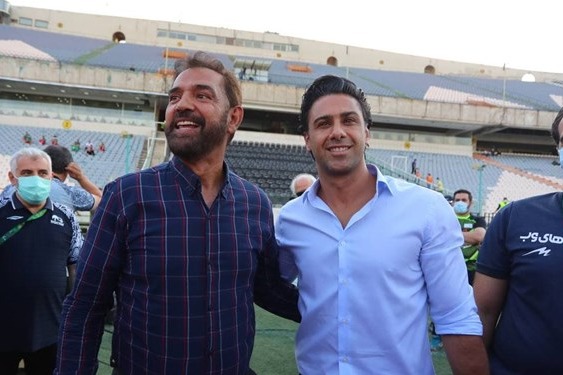  حاشیه بازی استقلال و تراکتور  خوش و بش کریمی و مجیدی  توصیه های سرمربی تراکتور به اخباری