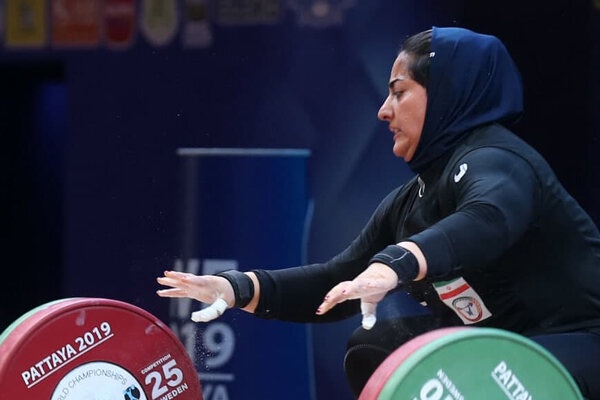 تشکیل کمیسیون پزشکی برای بررسی وضعیت بانوی المپیکی وزنهبردار