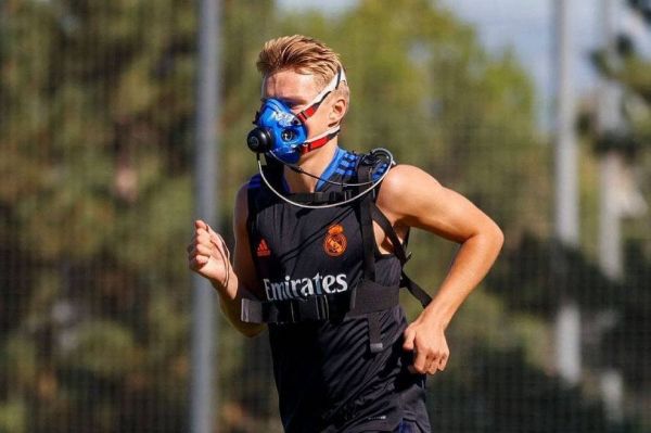 عکس؛ برگزاری تمرینات پیشفصل رئال مادرید با ماسک ویژه