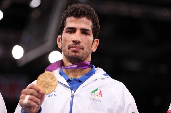 کشتیگیر سابق تیم ملی هم برای پاداش به ملی پوشان دست به جیب شد