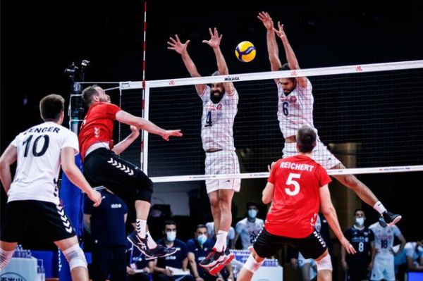 محمودی مطرح کردن نقد دردی را دوا نمی کند