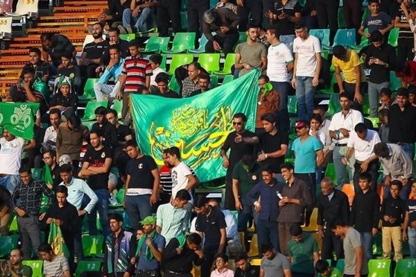 تجمع هواداران ذوبآهن مقابل فدراسیون فوتبال + عکس