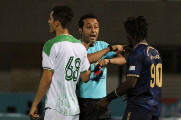 شکایت تیم داوری دیدار گلگهر سیرجان و آلومینیوم اراک از منصوریان