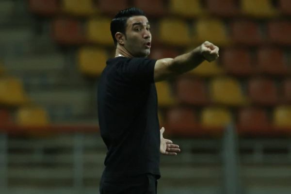 نکونام اگر سپاهان صعود می کرد آنها مدعی قهرمانی بودند دوست ندارم به آینده نگاه کنم