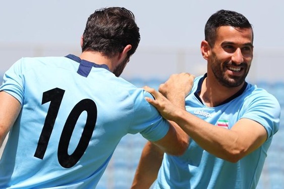  کاپیتان تیم ملی ایران در یک قدمی آ اک