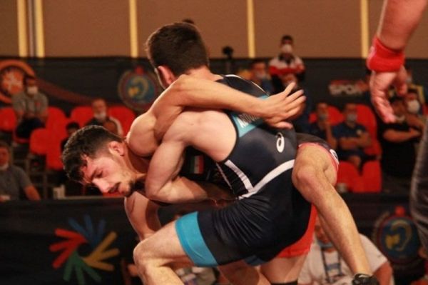 جوایز نقدی مدالآوران فوتبال و کشتی ناشنوایان واریز شد