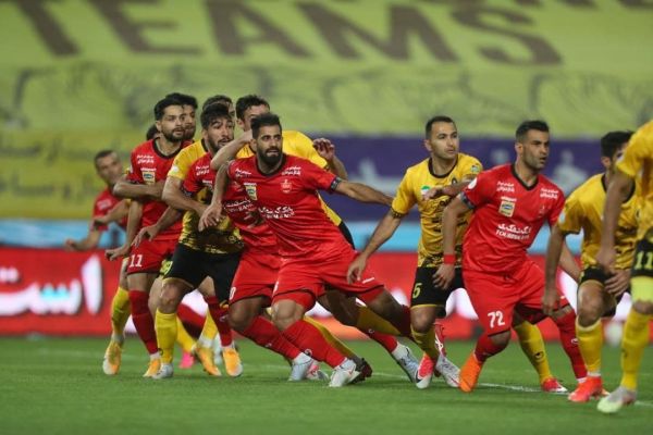 گزارش ویژه پرسپولیس و سپاهان در کورس قهرمانی، کدام تیم جام را بالای سر می برد