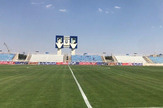  کوتاه شدن چمن ورزشگاه شهید سلیمانی تبریز