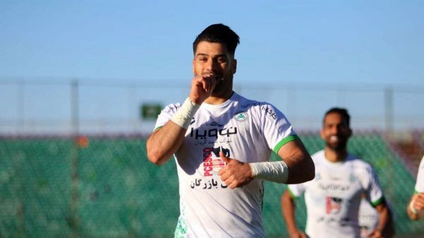 محمدیمهر به دوستان نزدیکش خبر داد؛ فصل بعد به پرسپولیس میروم