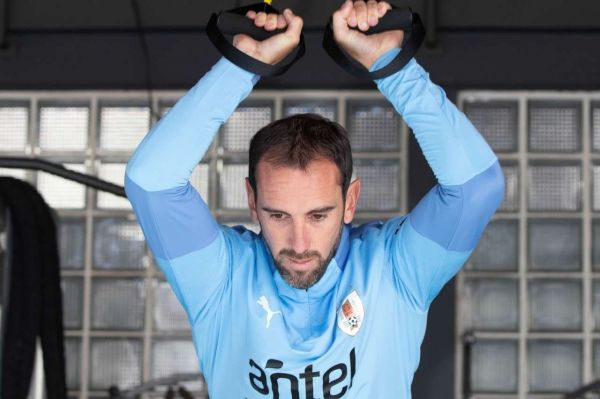 گودین از روسیه و ترکیه پیشنهاد دارم کالیاری ناچار است که بازیکن بفروشد