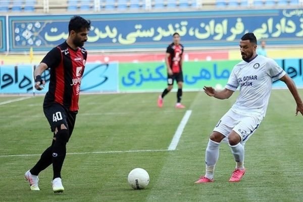  یزدان‌دوست  مقابل سپاهان هر چه زدیم به در بسته خورد