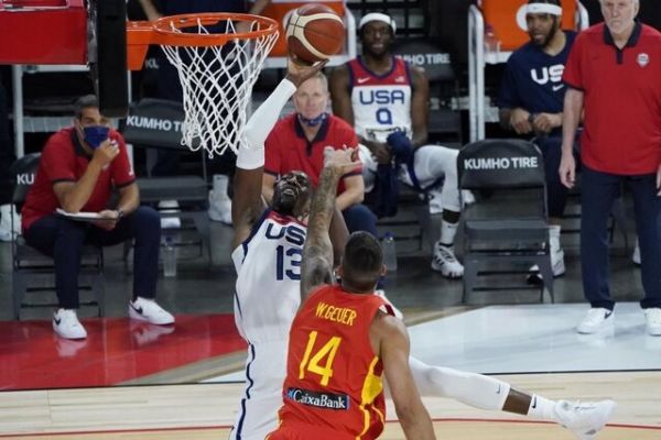 پوستر جالب FIBA از بسکتبالیستهای پرچمدار در المپیک
