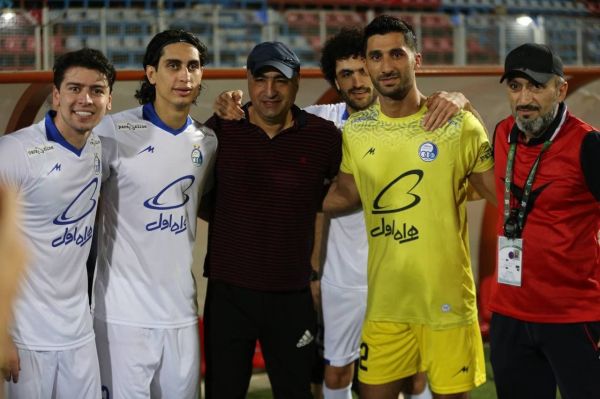  خاطره‌بازی ۴ استقلالی با الهامی عکس