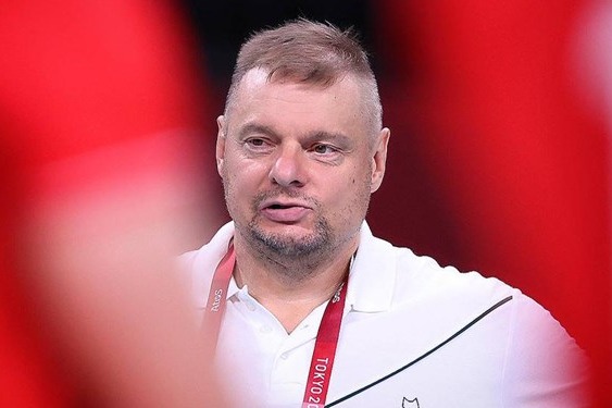 المپیک توکیو سرمربی تیم ملی والیبال در انتظار بازی با ژاپن آلکنو هر بازی خطرات خود را دارد