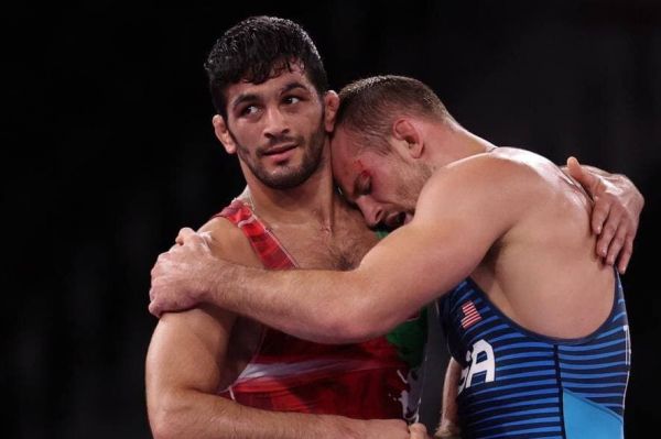 واکنش جالب جردن باروز به شکست یزدانی نیازی به شرمندگی نیست