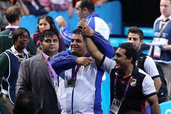  کوروش باقری  علی مرادی از رسوایی دوپینگ سال ۲۰۰۶ صحبت کند  محمدپور در لندن تست داد