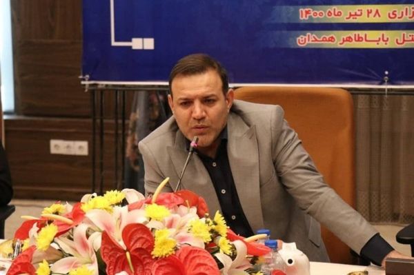 عزیزی خادم تقویت فوتبال بانوان یکی از اولویتهای فدراسیون است قم پایگاه فوتسال شود