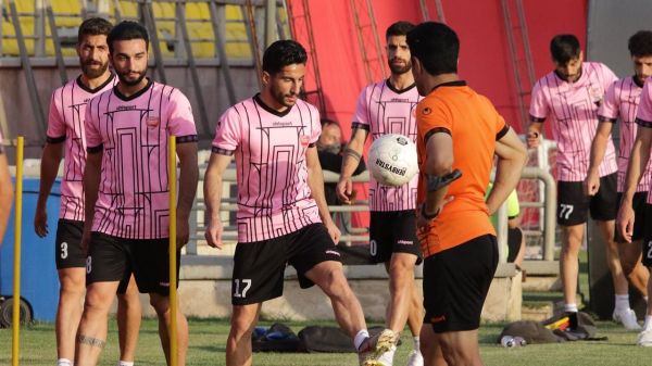  شنبه حساس برای قهرمان لیگ؛ اعتصاب شکسته می‌‎شود