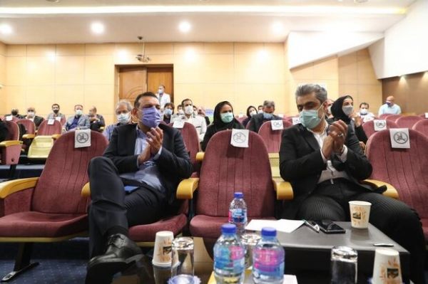 عصبانیت عزیزیخادم از اقدام رئیس کمیته فوتسال و وحید شمسایی