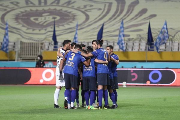 ادعای رئیس هیات مدیره استقلال؛ جذب بازیکن از انگلیس و پرتغال