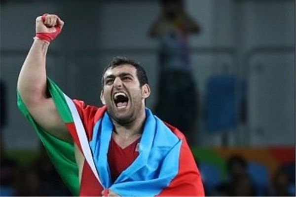 خداحافظی کشتیگیر ایرانی آذربایجان از دنیای قهرمانی؛ صباح مربی میشود