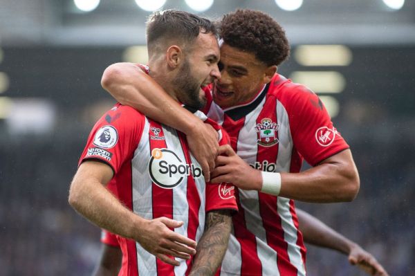  لیگ برتر انگلیس؛ توقف شیاطین سرخ و پیروزی تاتنهام در هفته دوم