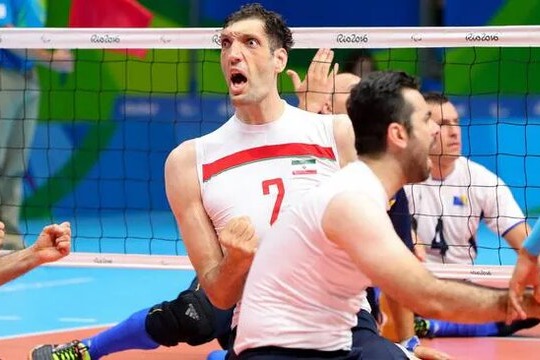 واکنش کمیته بینالمللی پارالمپیک به قد بلند والیبالیست ایران در بازیهای توکیو