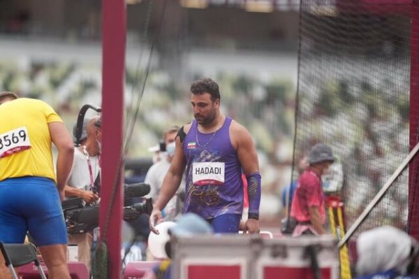 احتمال عمل دیسک کمر احسان حدادی با لیزر صیامی درمان در ایران انجام میشود