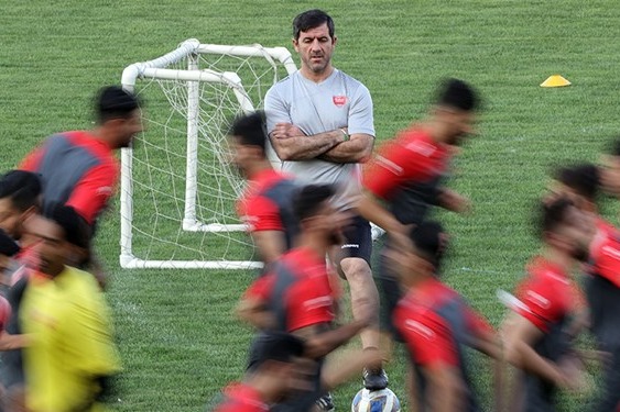 فدراسیون فوتبال پیگیر وضعیت همکاری تاجیکستانیها با پرسپولیس میشود